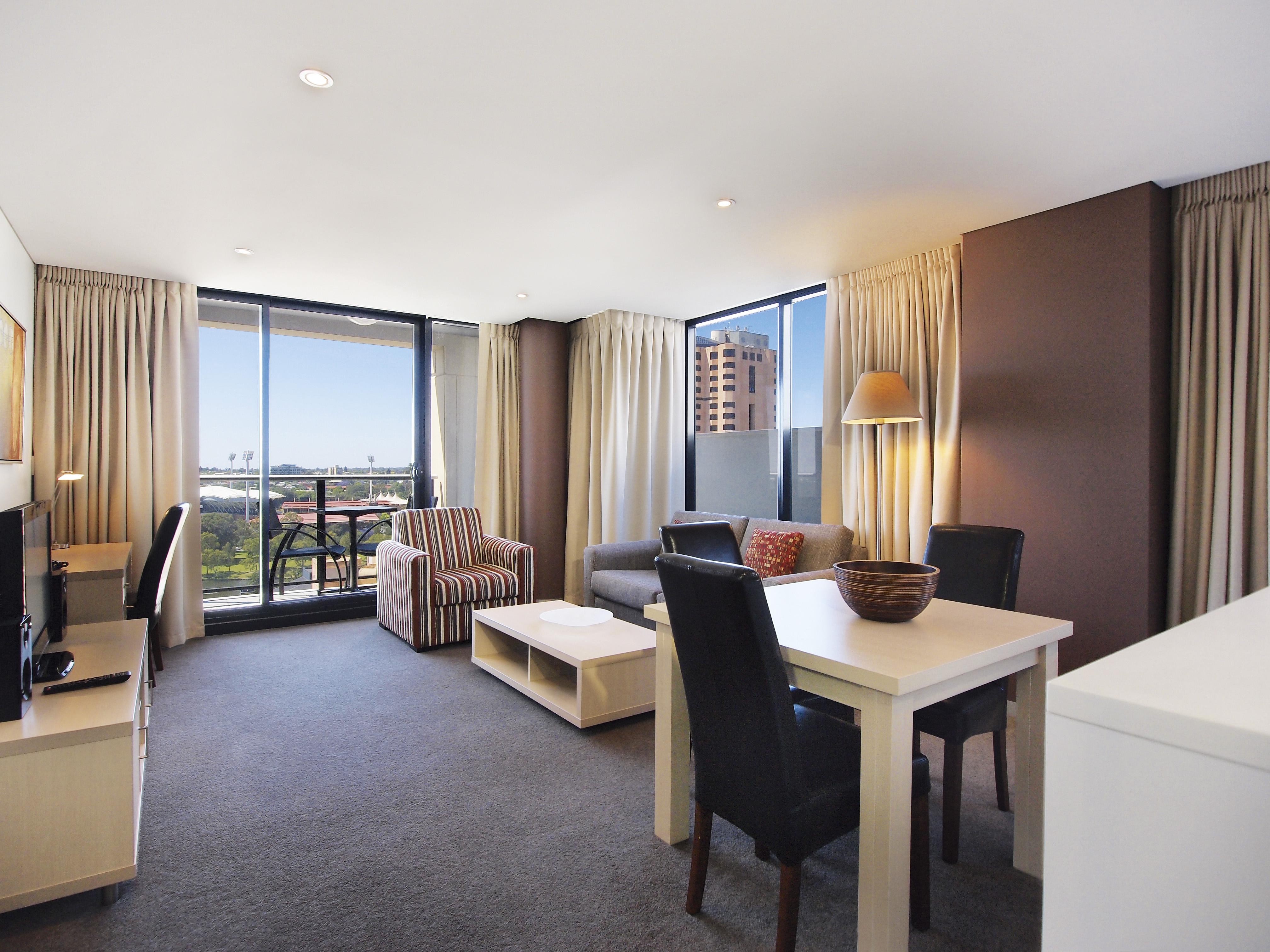 Oaks Adelaide Horizons Suites Room photo